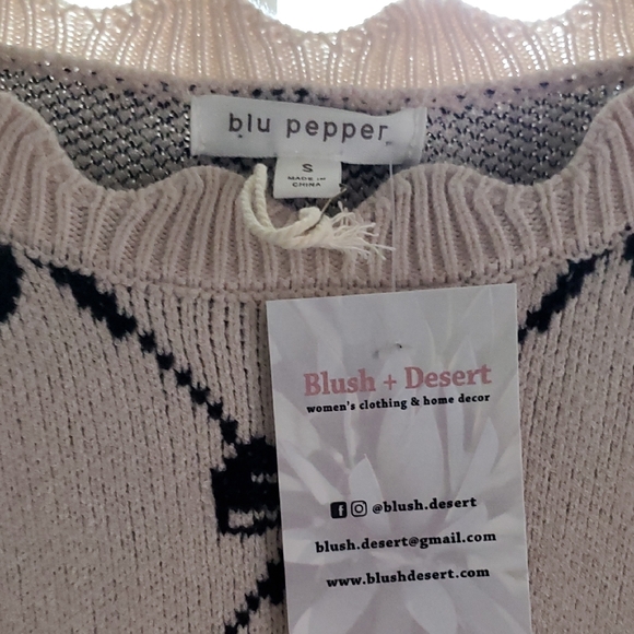 Blu Pepper Cream Sweater with Black Bow Pattern & Bows On Sides - Picture 2 of 4